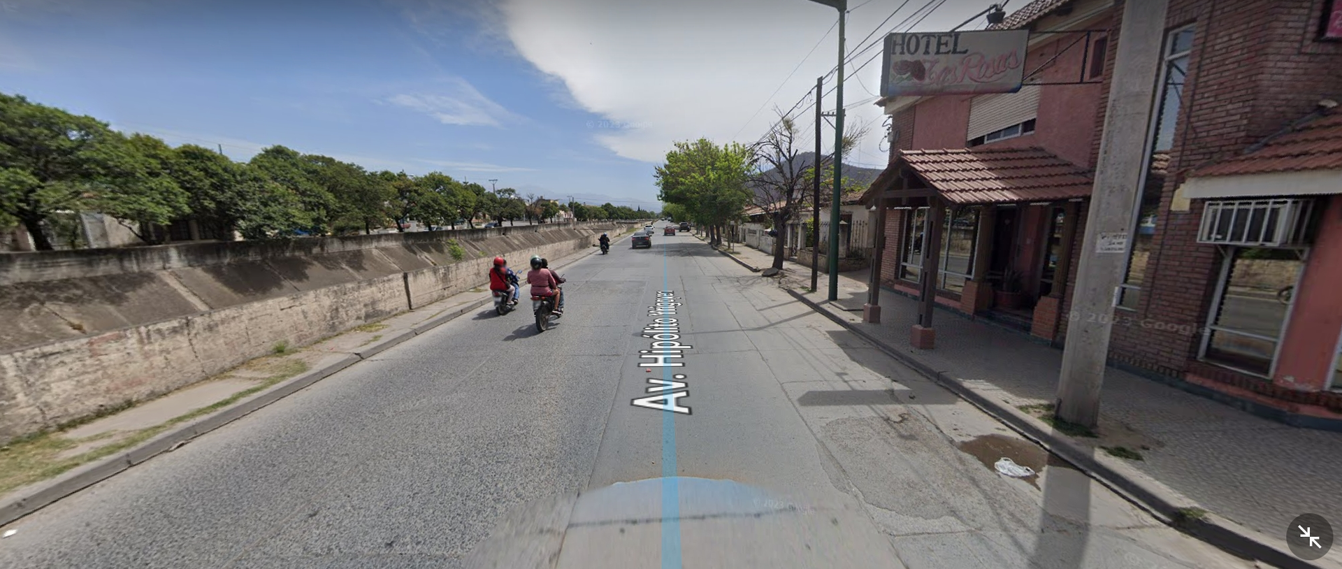 salteno choco un colectivo y a un ciclista y se dio a la fuga lo buscan