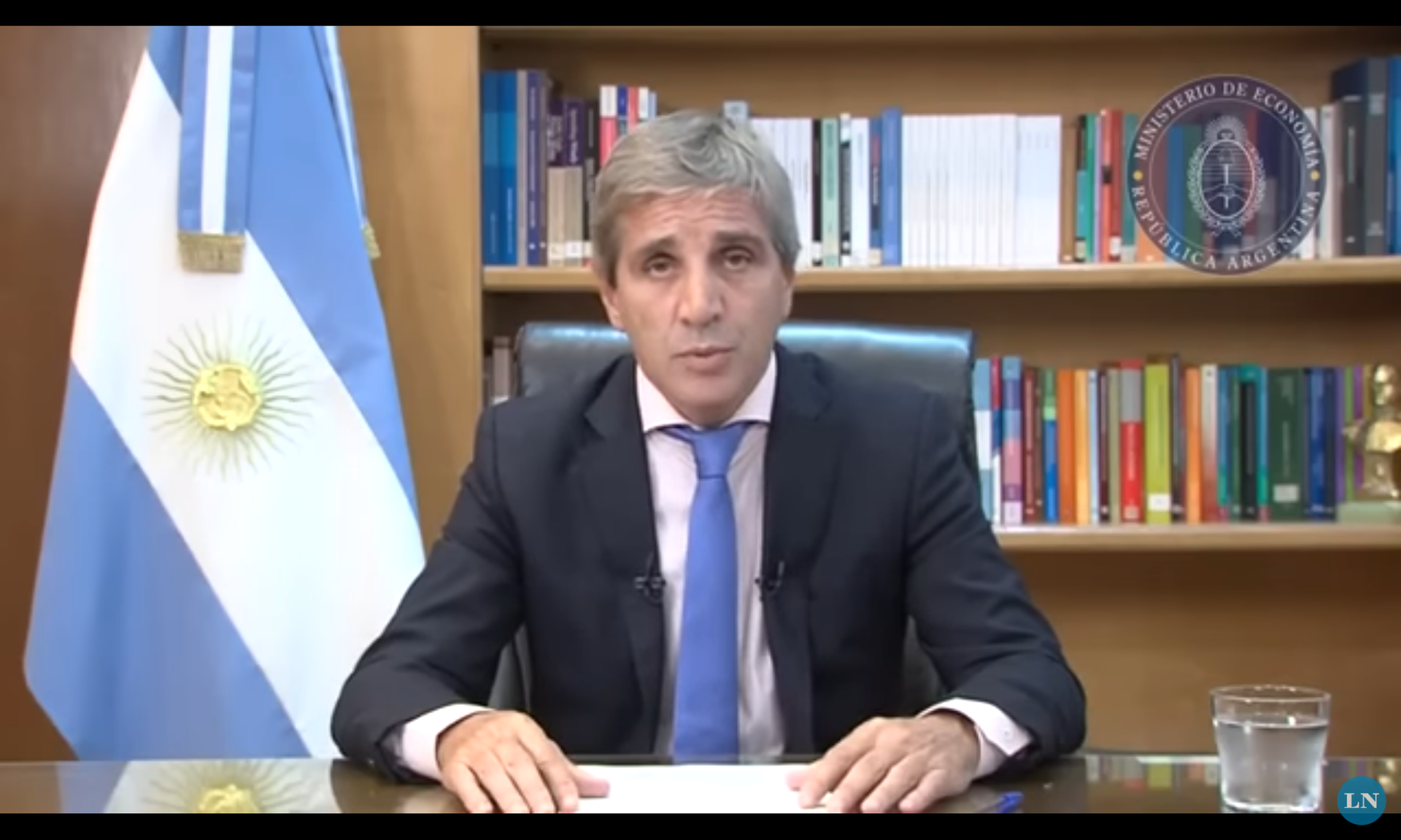 dolar a 800 reduccion de subsidios y aumento en planes sociales las medidas de caputo