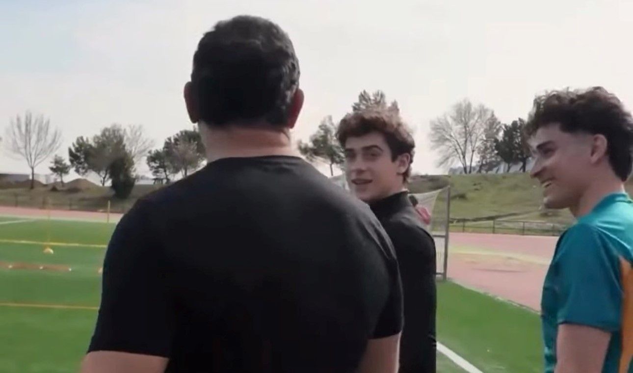 tres cracks una cancha y un misterio julian alvarez colapinto y creevy aparecieron juntos y explotaron las redes