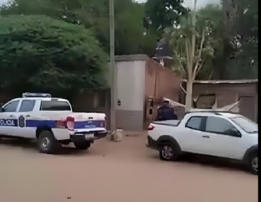 embarcacion un sargento de la policia habria matado a un hombre de cinco disparos por celos