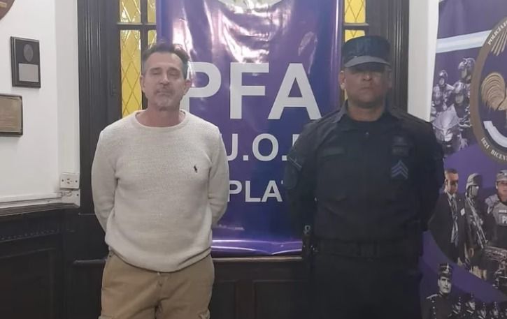 el medico anibal lotocki se entrego a la justicia y ya fue trasladado a la alcaidia