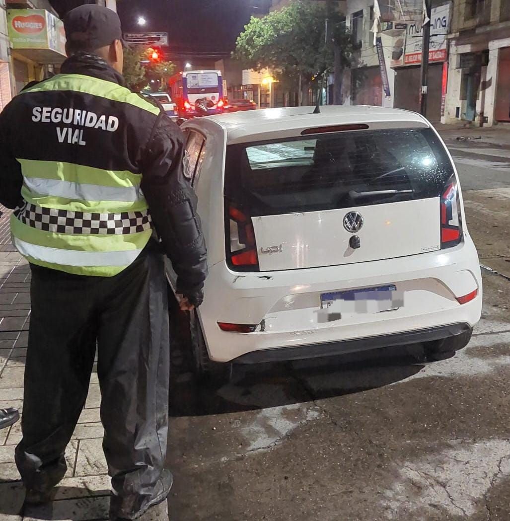 la policia recupero un vehiculo y una motocicleta robadas