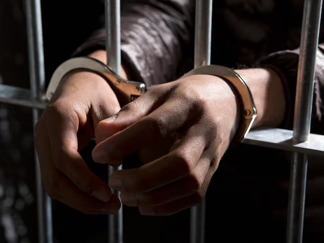 salvador mazza le prendio fuego a su hermano y lo mato pasara 10 anos preso
