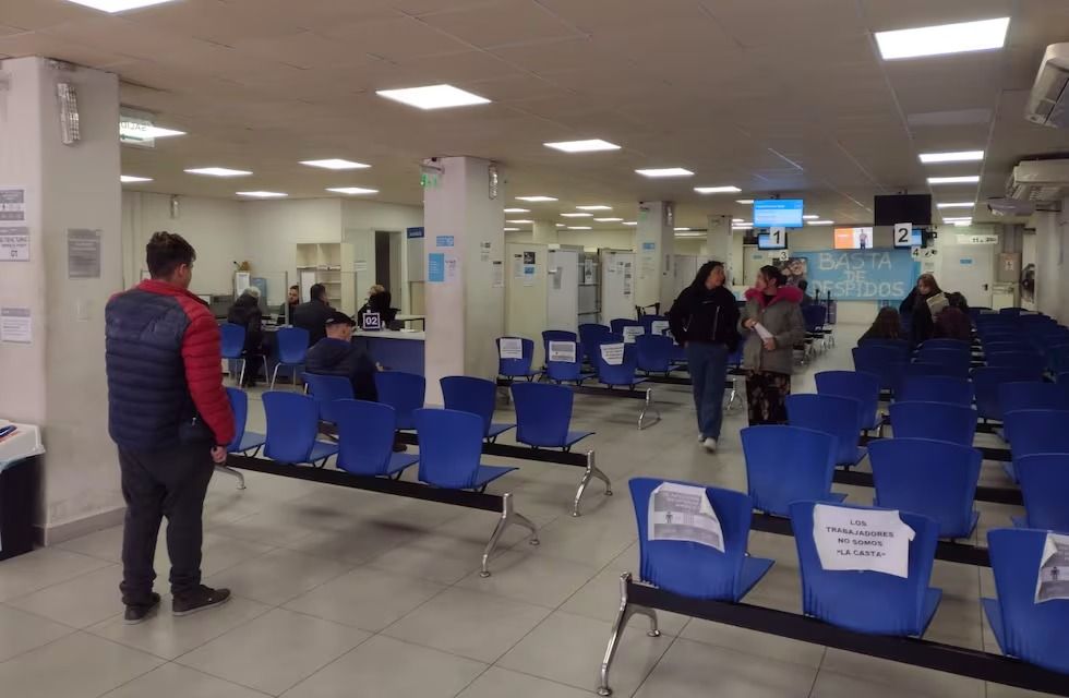 milei le tomara examen de idoneidad a 40 mil empleados publicos