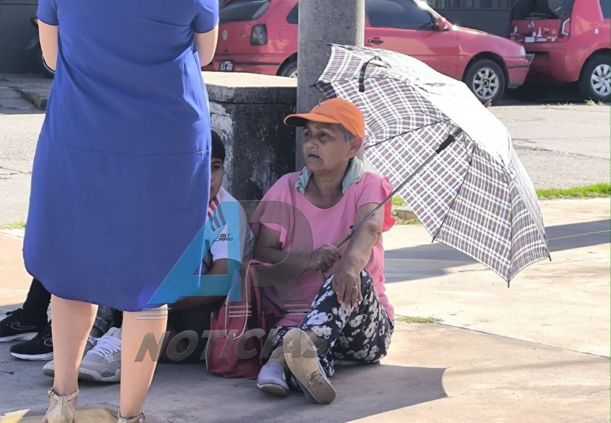 rosario de la frontera abuela se encadeno en la fiscalia con sus 2 nietos