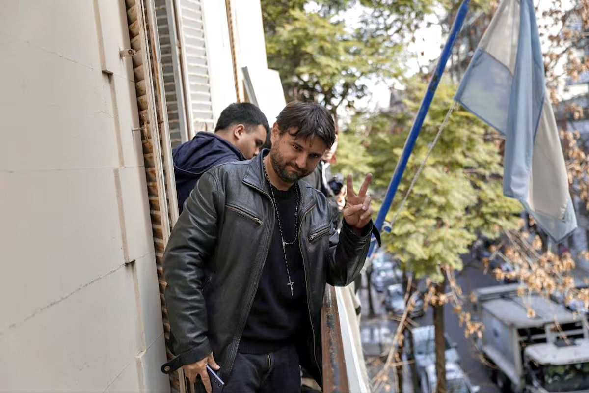 tras pasar 12 horas detenido liberaron a juan grabois