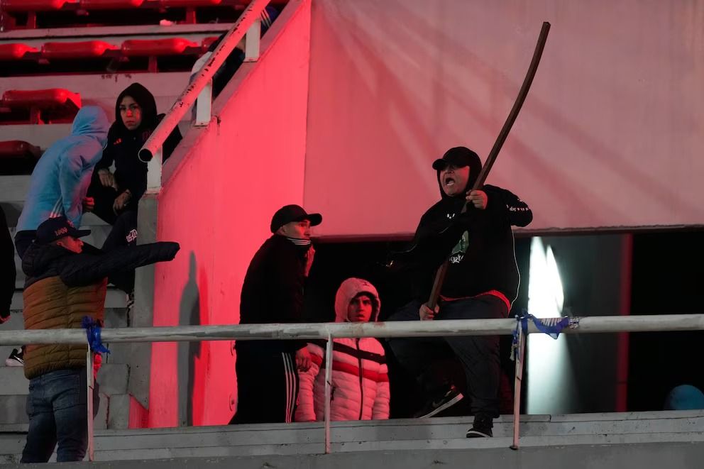 conmebol resolvera sanciones del independiente u de chile apenas tenga todos los informes