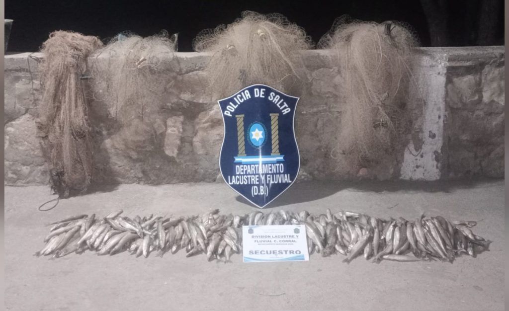 la policia atrapo a redeadores en el dique cabra corral