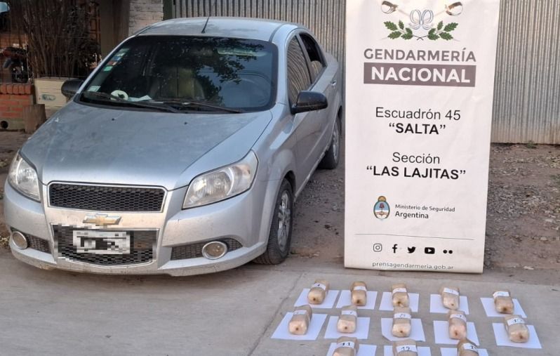 salta extraen 14 kilos de cocaina que estaban ocultos dentro del tanque de combustible de un auto