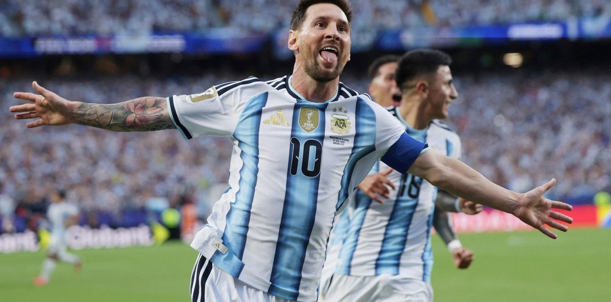 la scaloneta arranco con un 3 0 abrumador sobre argelia la defensa del titulo obtenido en qatar 2022