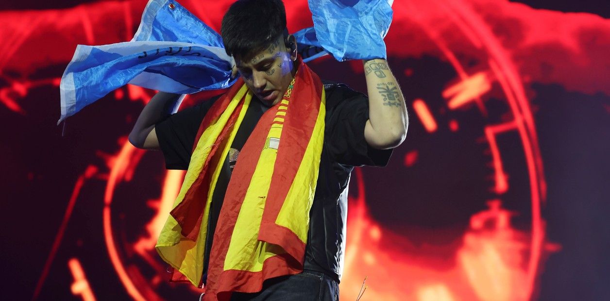 duki en su historico show en el estadio bernabeu ante 65 mil personas