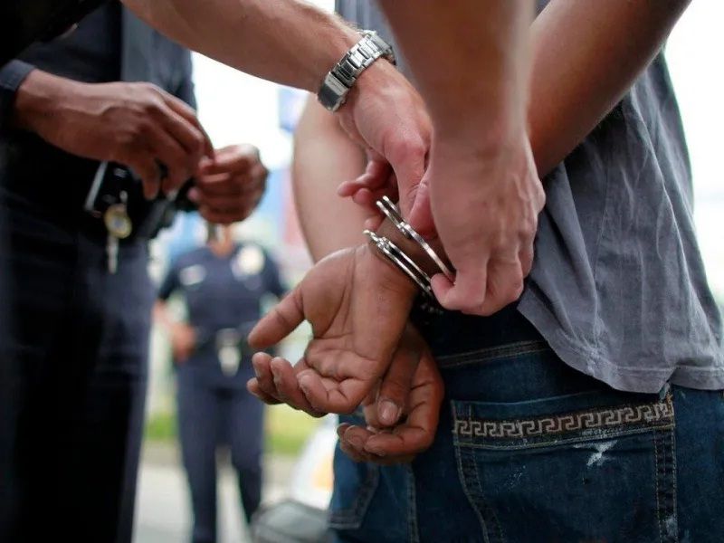 caso de abuso en oran controversia porque un agresor fue sentenciado solo a 5 anos de prision efectiva