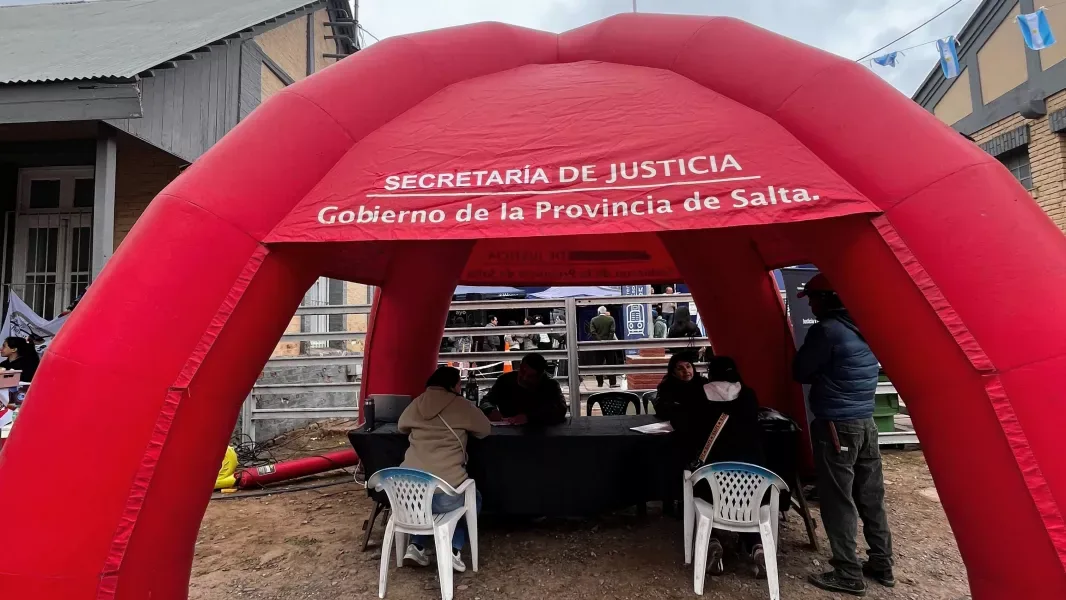 Acceso a la justicia: la Provincia asesoró a 200 personas en el interior y difundió la Tarjeta Joven