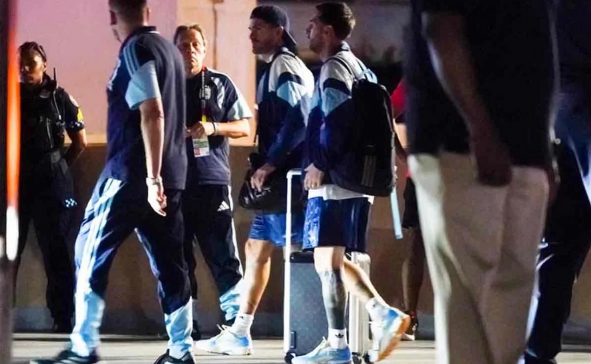 argentina llego a atlanta tras retraso por tormentas en el vuelo desde miami
