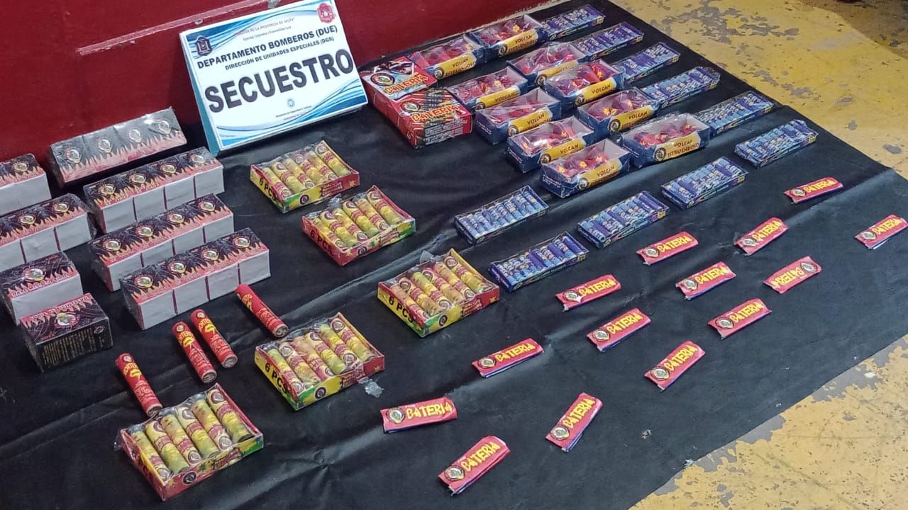 no entienden nada multaron a un comercio por comercializar pirotecnia sonora