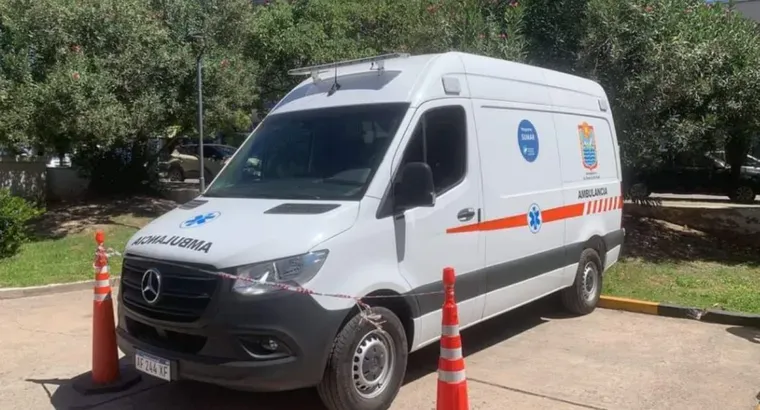 fue un hotel alojamiento con una ambulancia municipal y lo echaron