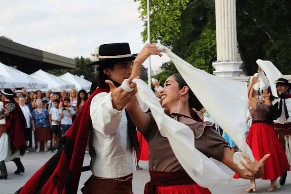 dia nacional de la zamba celebrando una danza que forma parte del alma de argentina