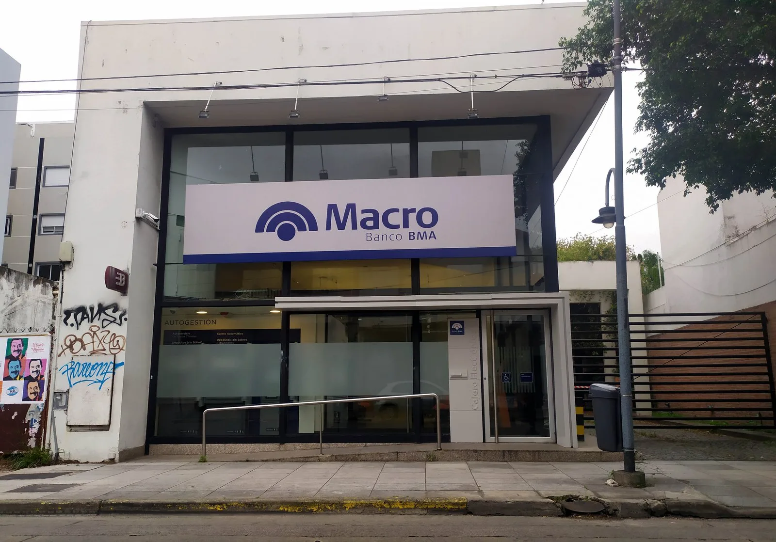 Una sucursal del Banco Macro en Florida, Buenos Aires