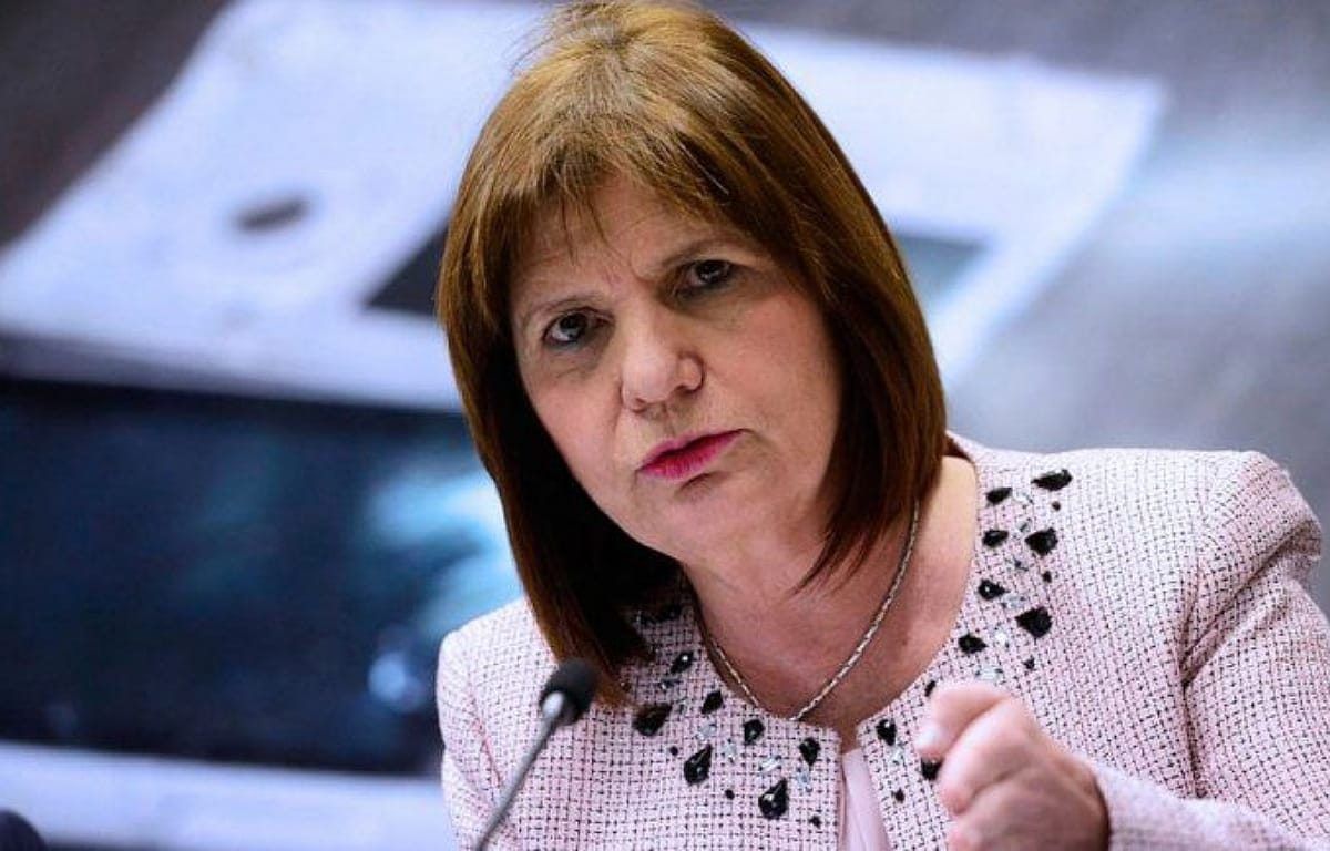 el gobierno dio de baja a mas de 1200 empleados en el ministerio de seguridad
