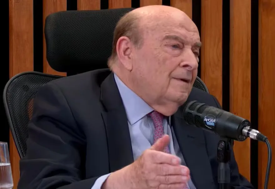 Cavallo comparó el manejo del dólar con el de Moreno y un ex viceministro kirchnerista pidió volver al cepo