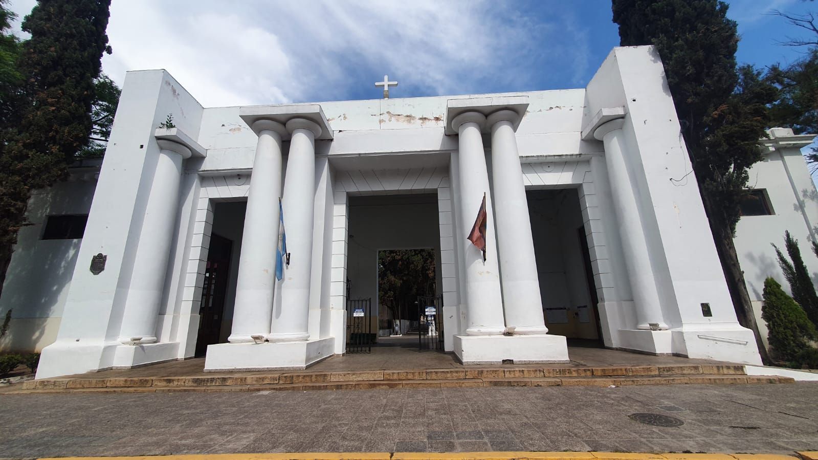 capital horarios y servicios por los dias de todos los santos y de los fieles difuntos