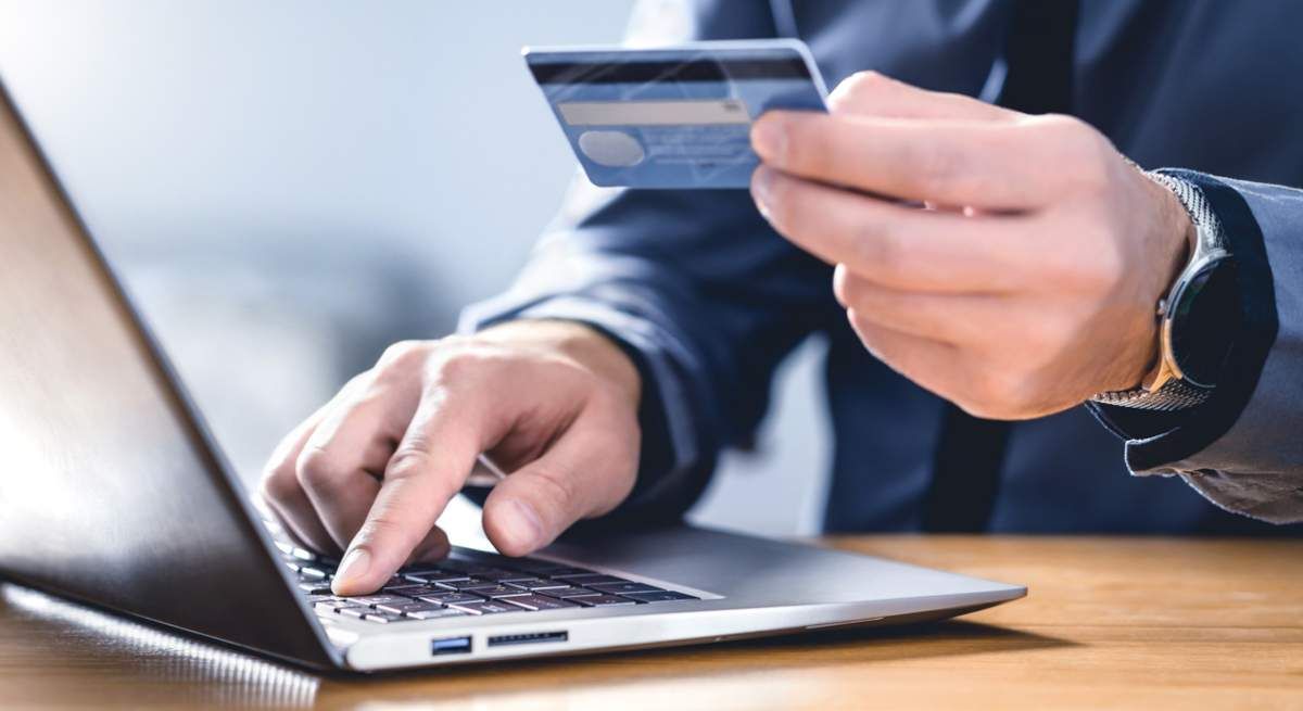 cayo una mujer por estafa a un local de informatica en pleno centro salteno
