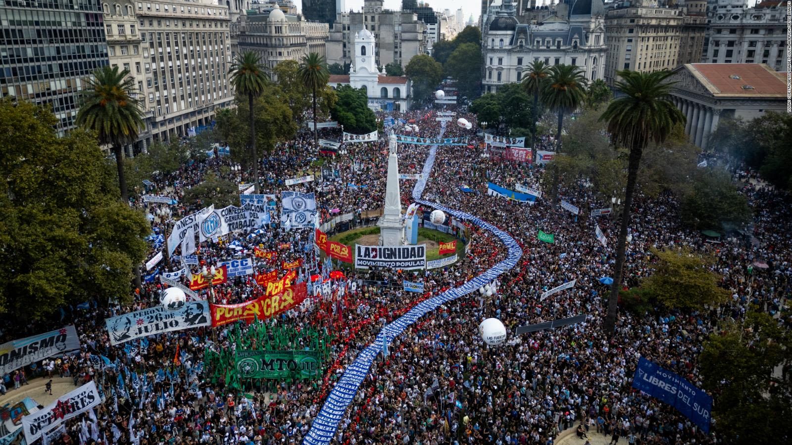 con criticas al kirchnerismo el gobierno publico un video por los 50 anos del golpe militar