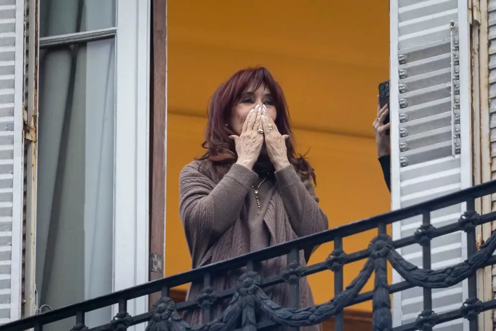 cristina kirchner presentara una denuncia ante la onu contra el estado argentino por su condena
