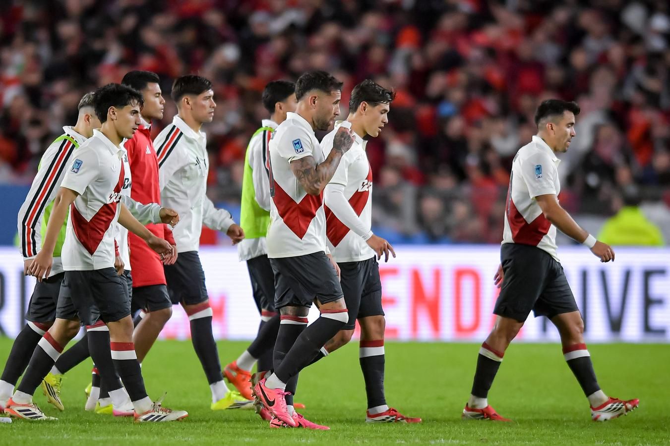river perdio ante barracas central y sufrio otro golpe en el inicio del torneo clausura 2026