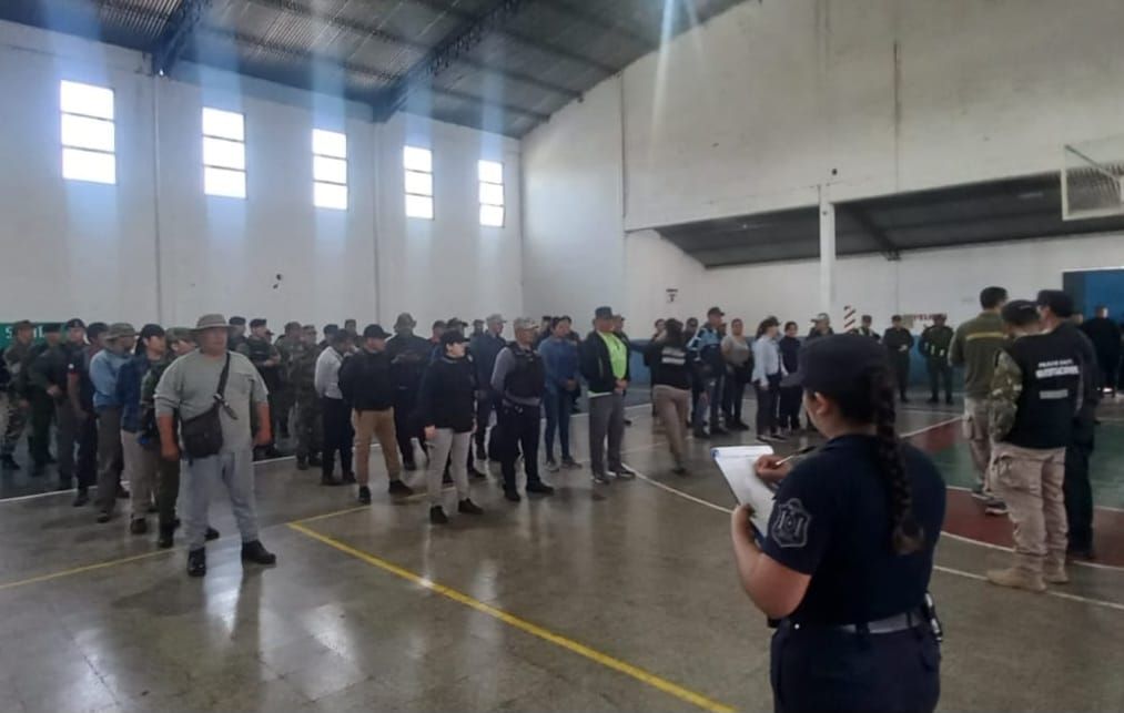 40 policias y perros iniciaron el rastrillaje de maria cash