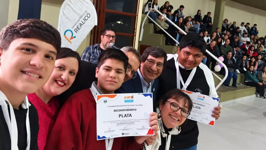 Estudiantes de Rosario de la Frontera ganaron medallas en el Infomatrix y el Robomatrix 2026 en La Pampa