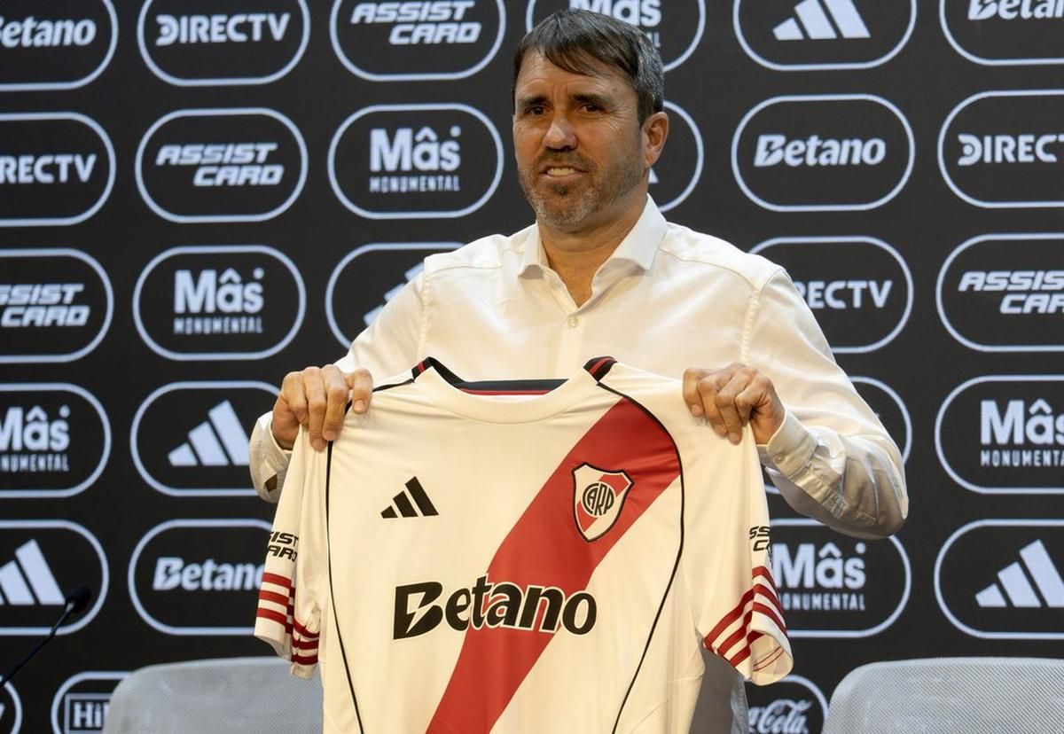 river visita a huracan en el debut del chacho coudet como entrenador