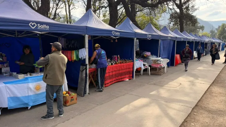 Abrió la Feria del Milagro en el Parque San Martín con más de 500 puestos y precios de referencia
