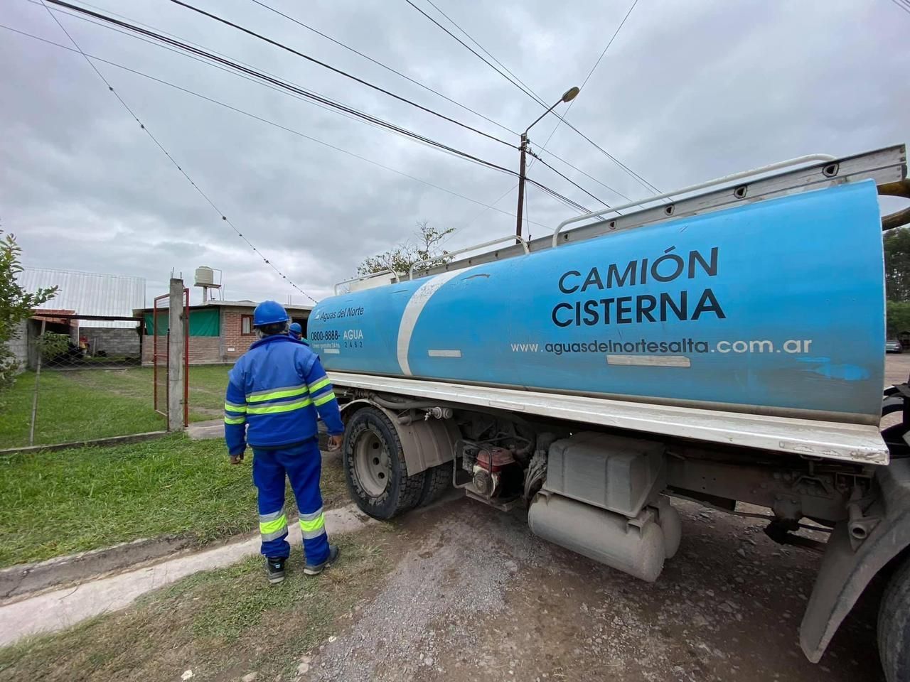 aguas del norte licita camiones cisterna para reforzar el abastecimiento en siete localidades