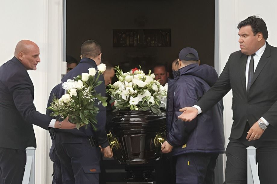 se realizo el ultimo adios a sivina luna en el panteon de actores