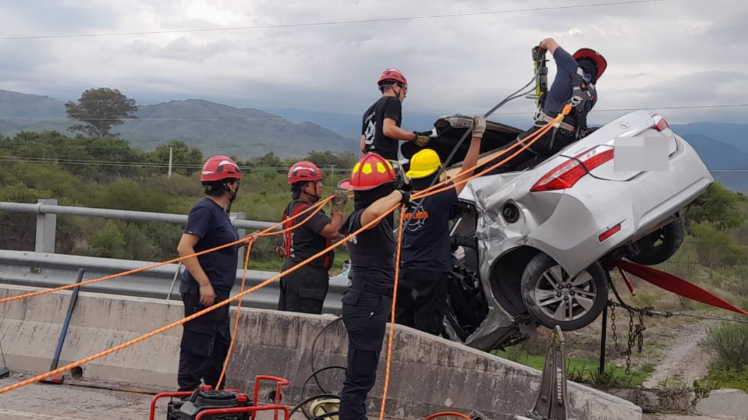 una joven de 24 anos es la victima del siniestro vial en circunvalacion oeste