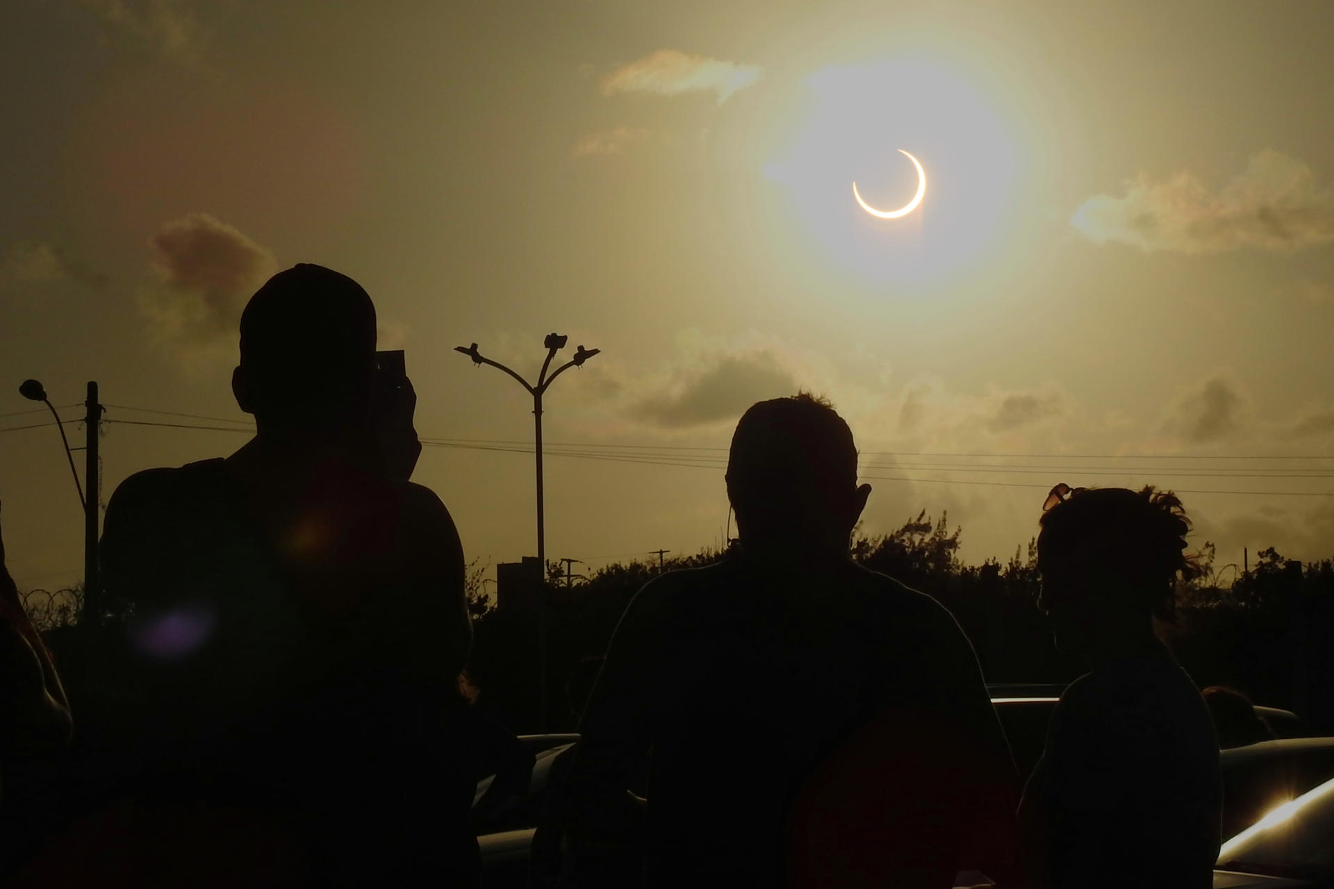 se viene un eclipse solar en argentina cuando y donde se vera mejor