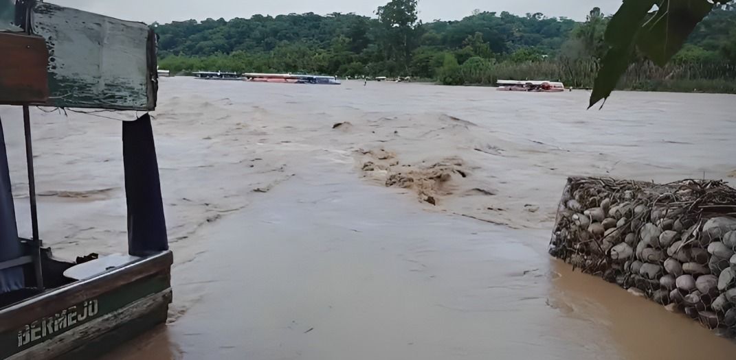 las lluvias torrenciales complican la situacion en el norte salteno