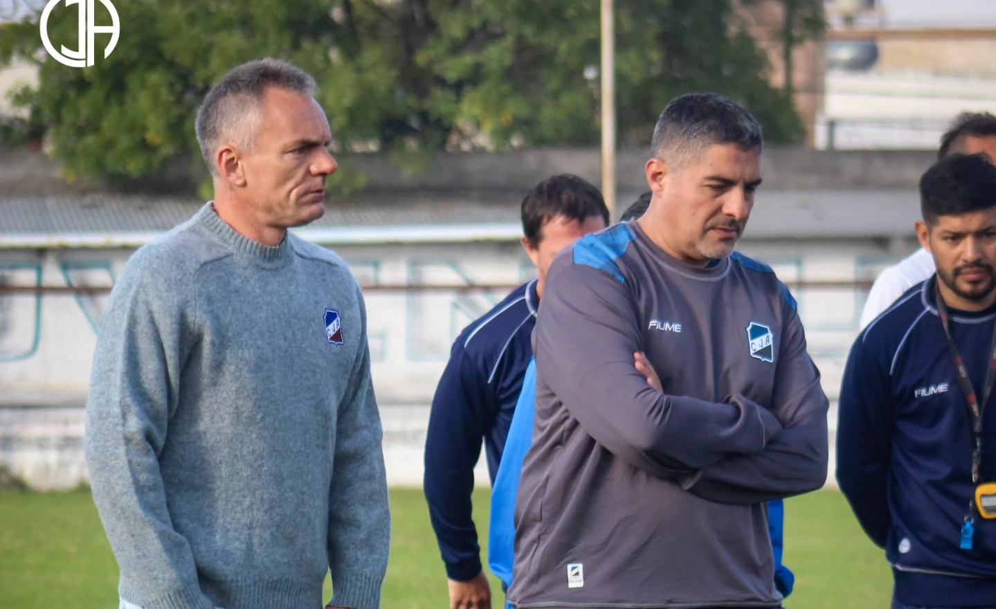 la nueva dirigencia tecnica del santo comienza a delinear el equipo para enfrentar a sunchales