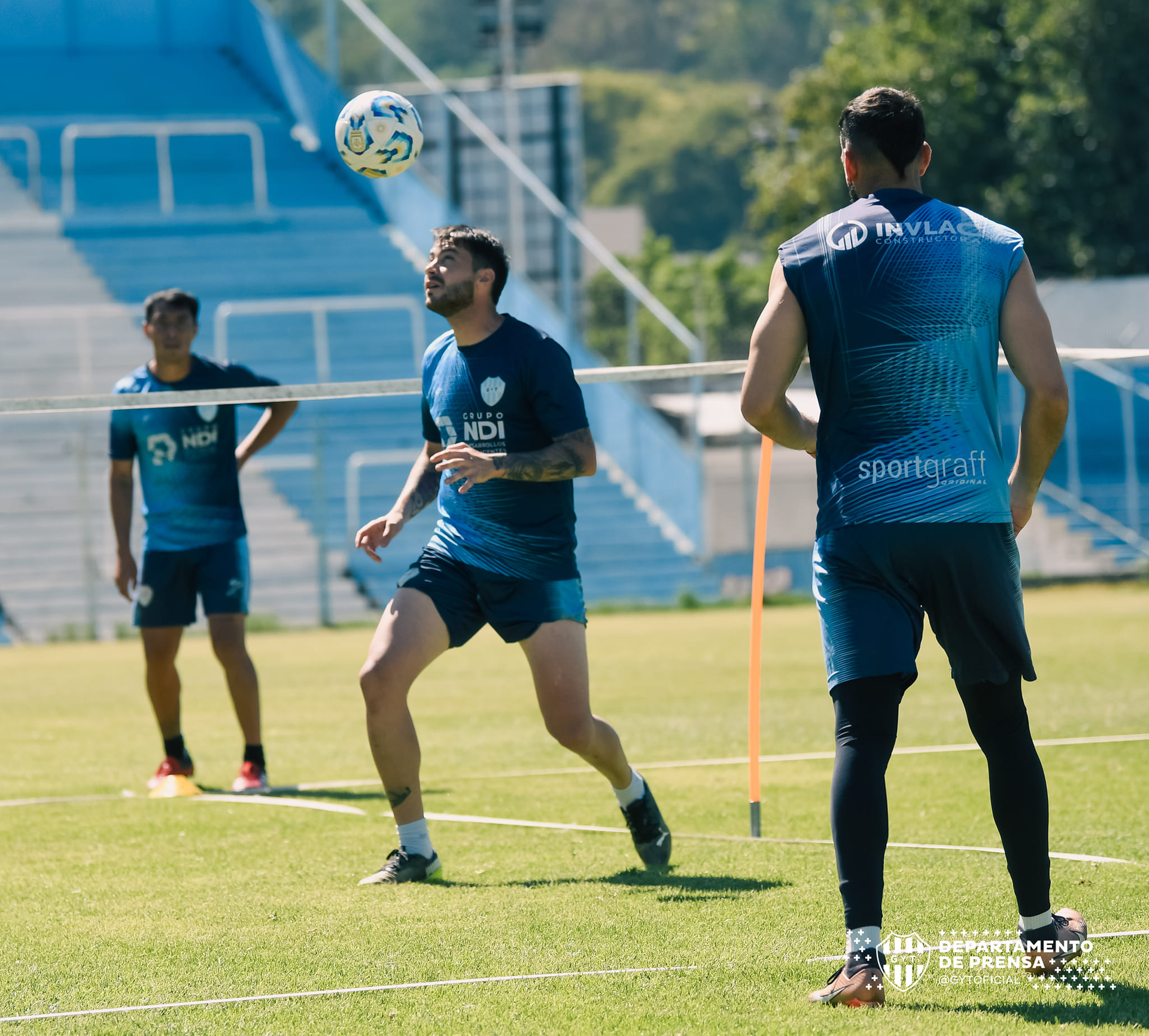el albo busca confirmar la base del plantel antes de las fiestas de fin de ano