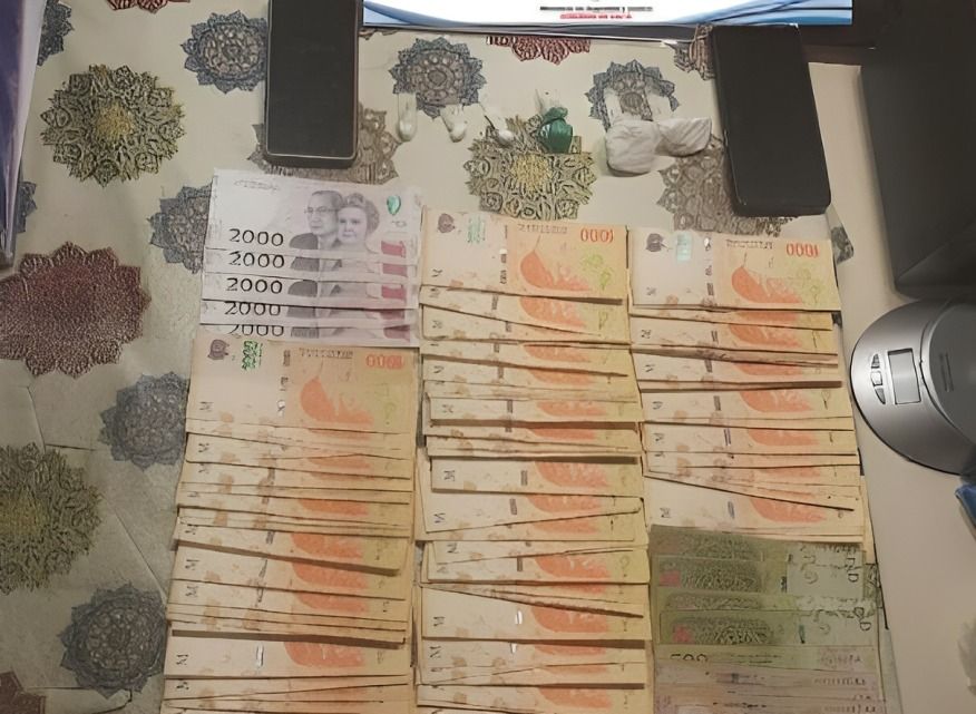 detuvieron a un dealer con 300 dosis de cocina durante un control vial