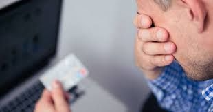 fraude millonario con tarjetas de credito compraban cemento y electrodomesticos para revender