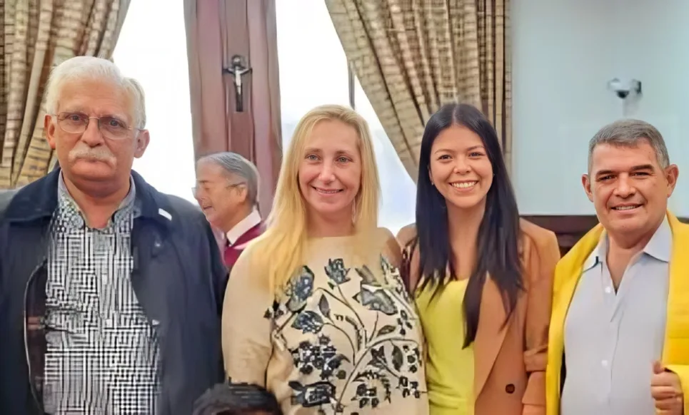El Diputado Zapata de LLA y su familia volaron con pasajes del Congreso