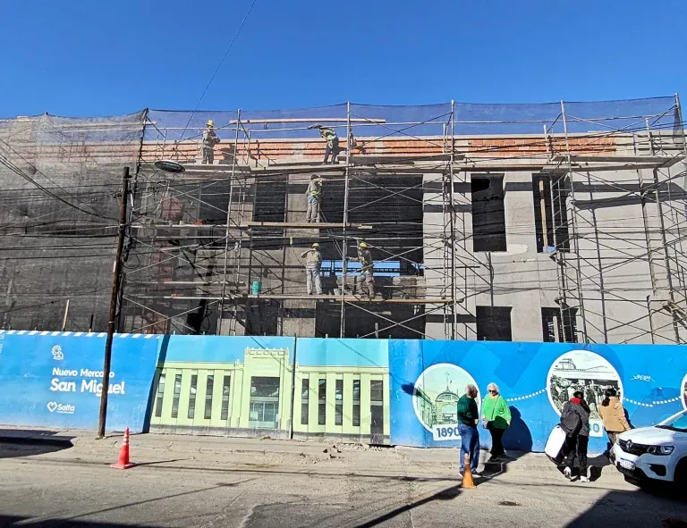 el mercado san miguel comienza a funcionar en dos sedes provisorias mientras avanza su reconstruccion