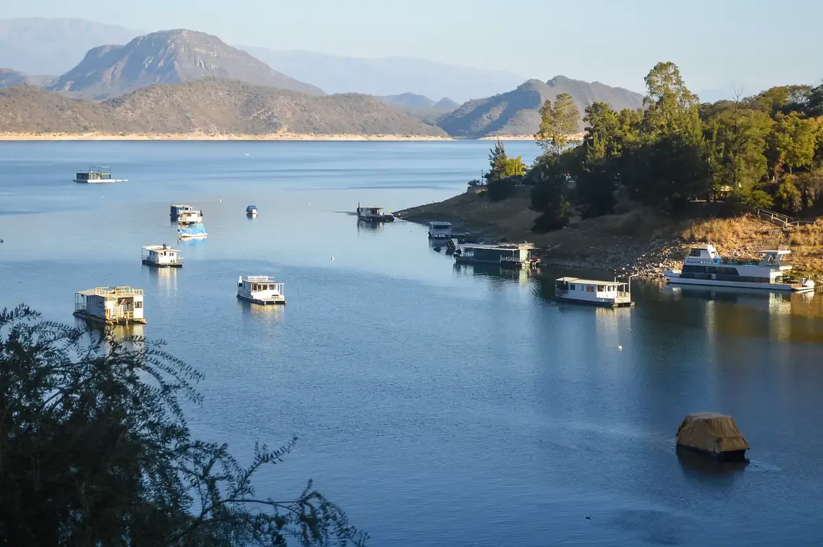 preocupa la caida del turismo en coronel moldes