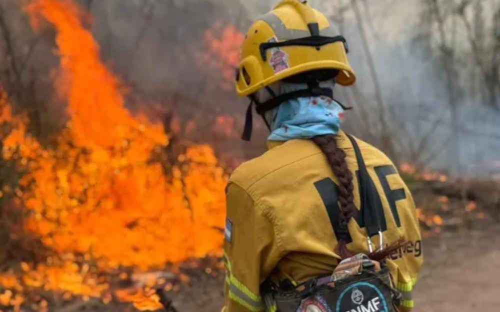alerta roja por riesgo extremo de incendios en salta