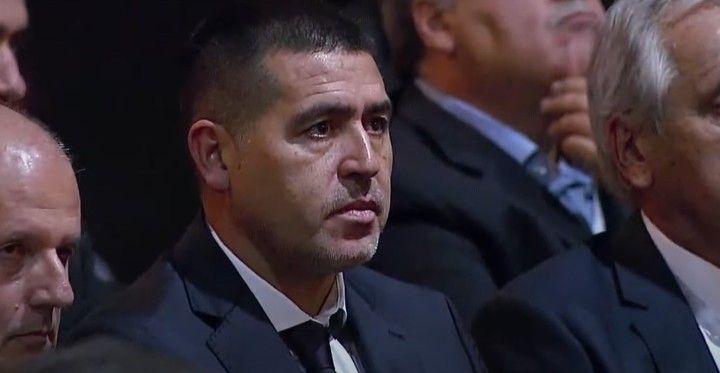 riquelme viajo a paraguay para el sorteo de la copa libertadores