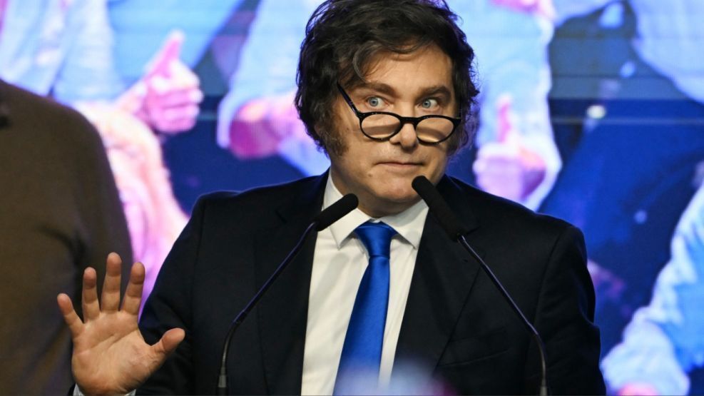 javier milei compartio un enigmatico mensaje sobre la traicion nunca viene de un enemigo