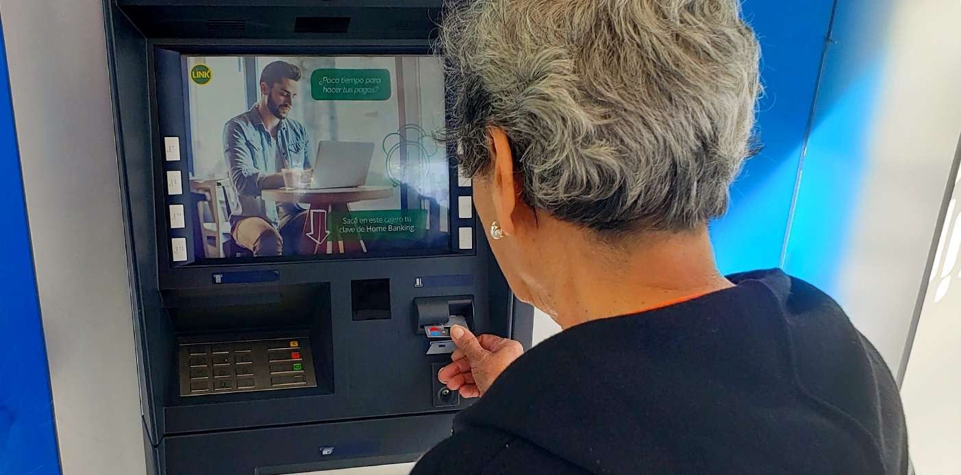 jubilados y pensionados que cobran despues del 17 de abril recibiran sus haber en un solo pago
