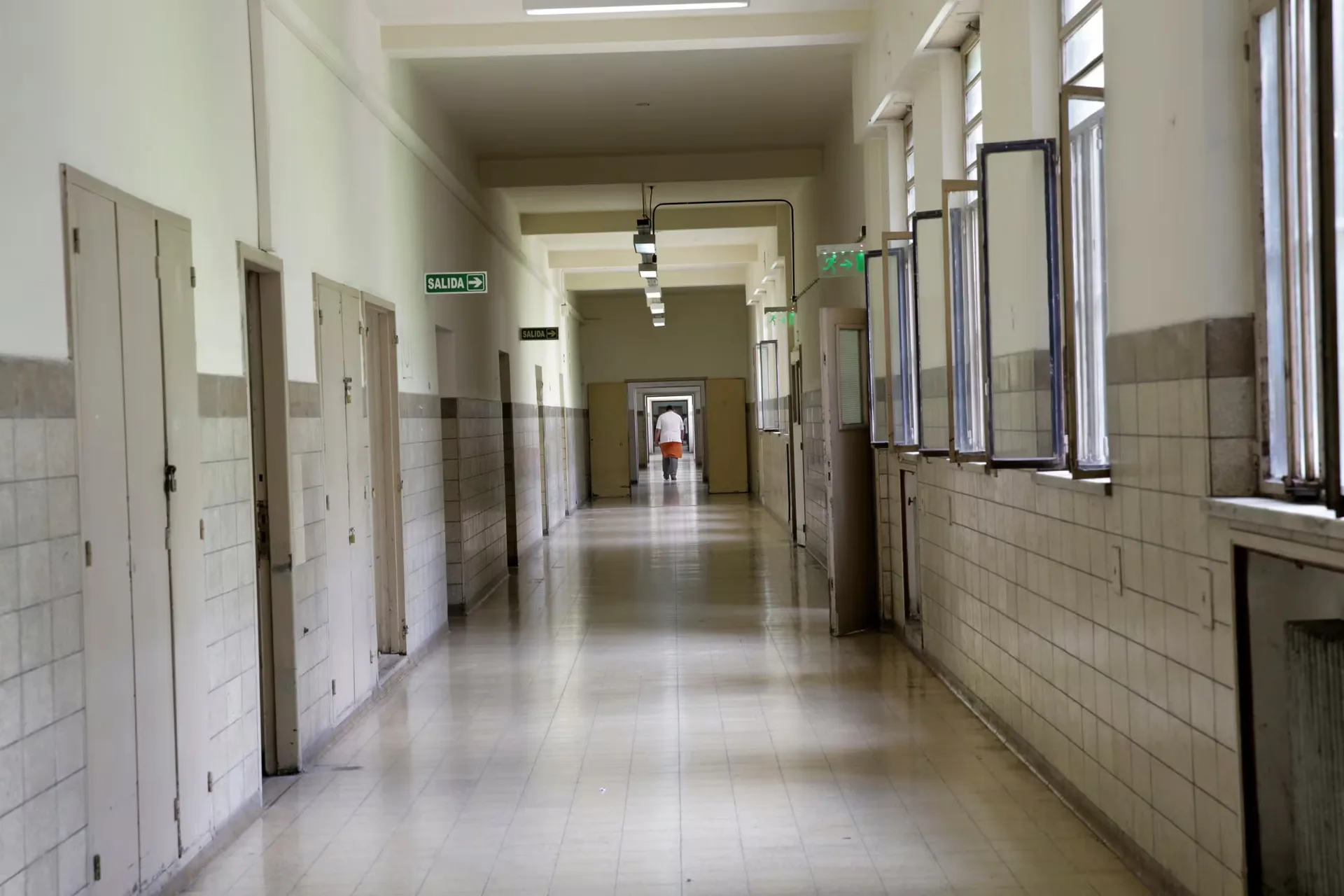 La OMS presentó una guía para desinstitucionalizar la salud mental y tratar a los pacientes en la comunidad